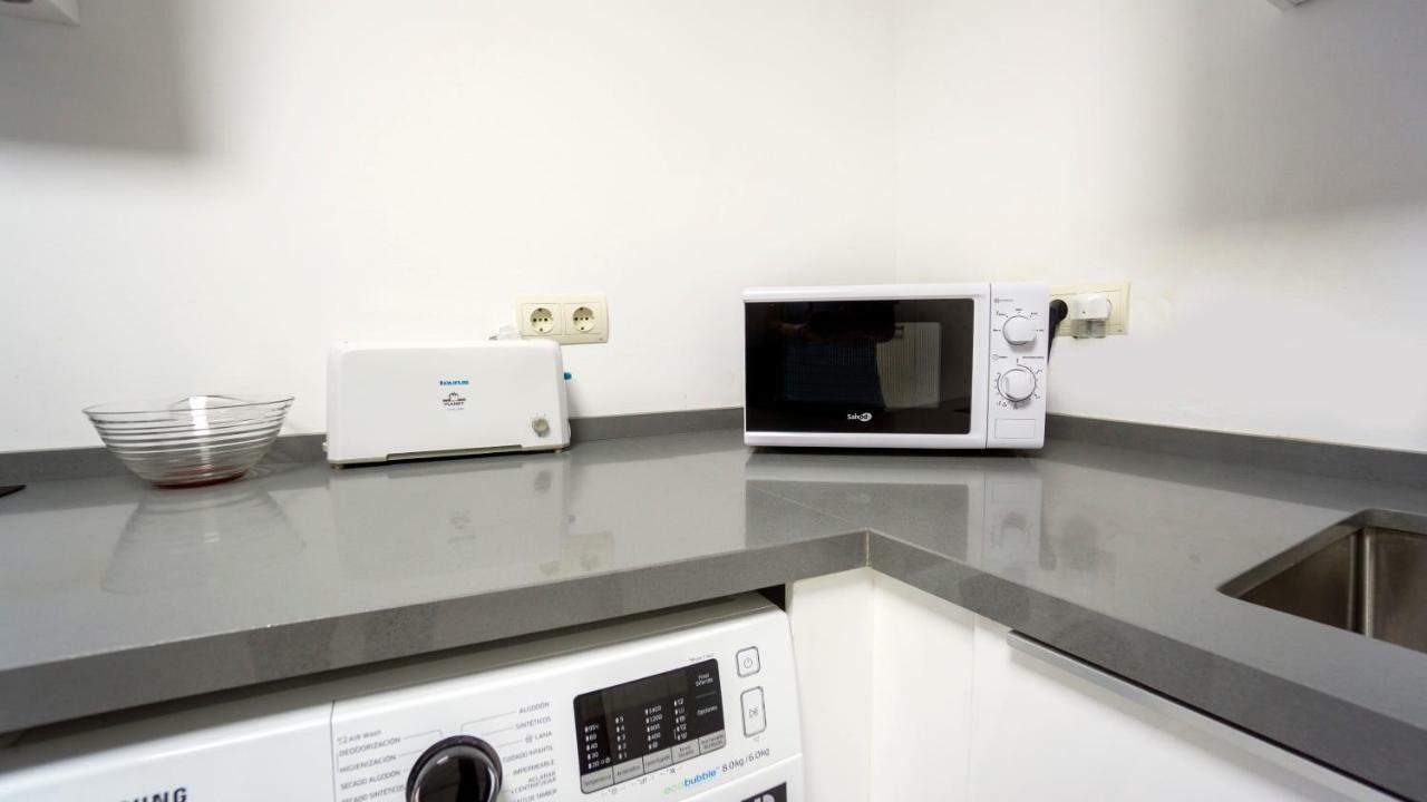 Rentalsevilla Espacioso Duplex En La Puerta Real ภายนอก รูปภาพ