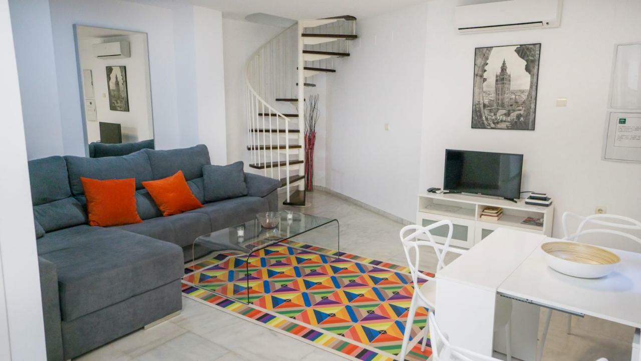 Rentalsevilla Espacioso Duplex En La Puerta Real ภายนอก รูปภาพ
