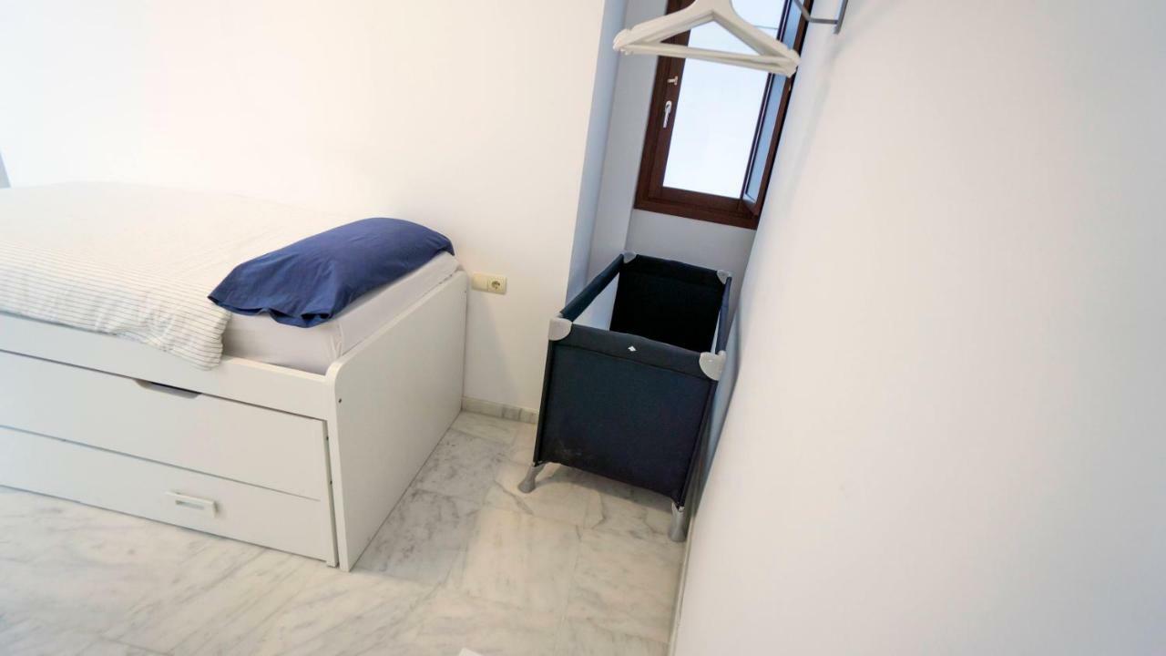 Rentalsevilla Espacioso Duplex En La Puerta Real ภายนอก รูปภาพ