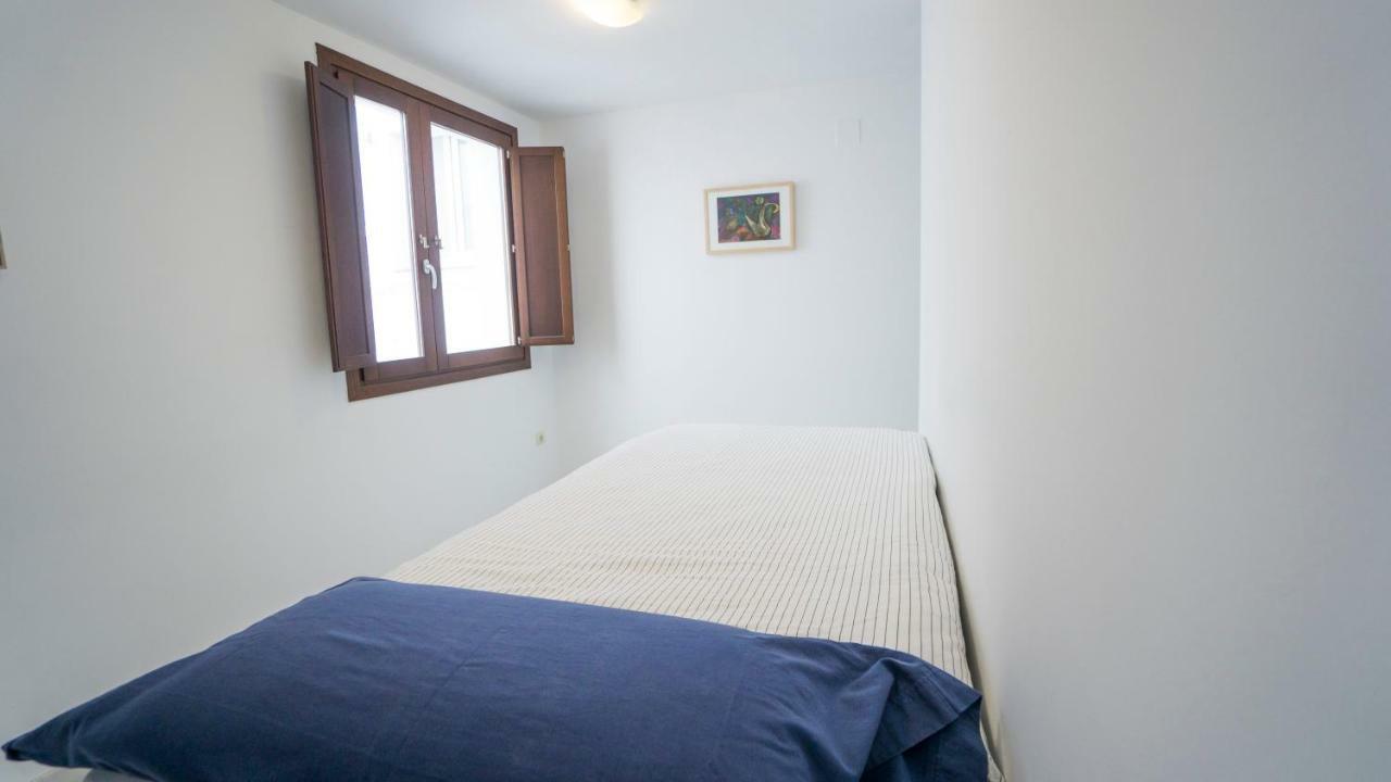 Rentalsevilla Espacioso Duplex En La Puerta Real ภายนอก รูปภาพ